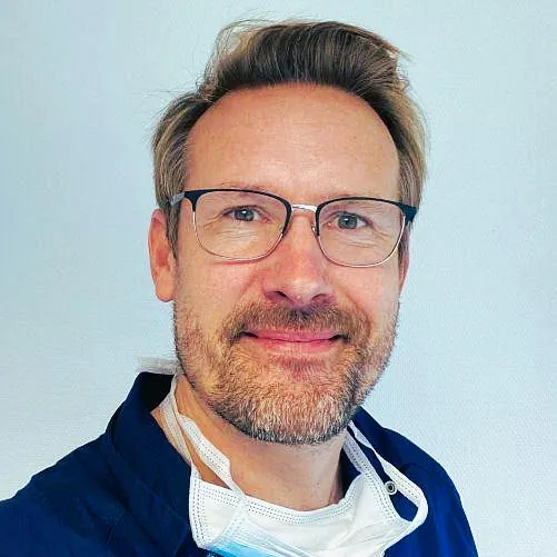 Bilde av tannlege Christian